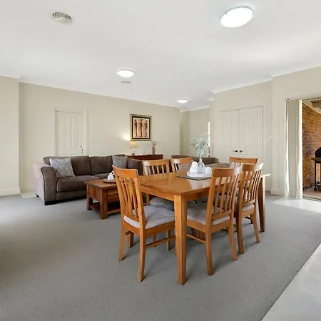 Spacious 2 Bed, 2 Bath Villa, Cbd Location Orange Exterior photo