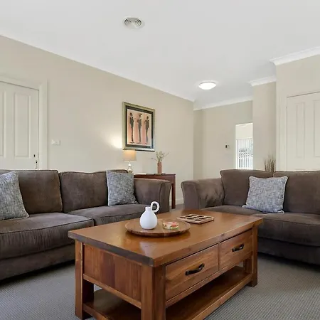 Spacious 2 Bed, 2 Bath Villa, Cbd Location Orange Exterior photo