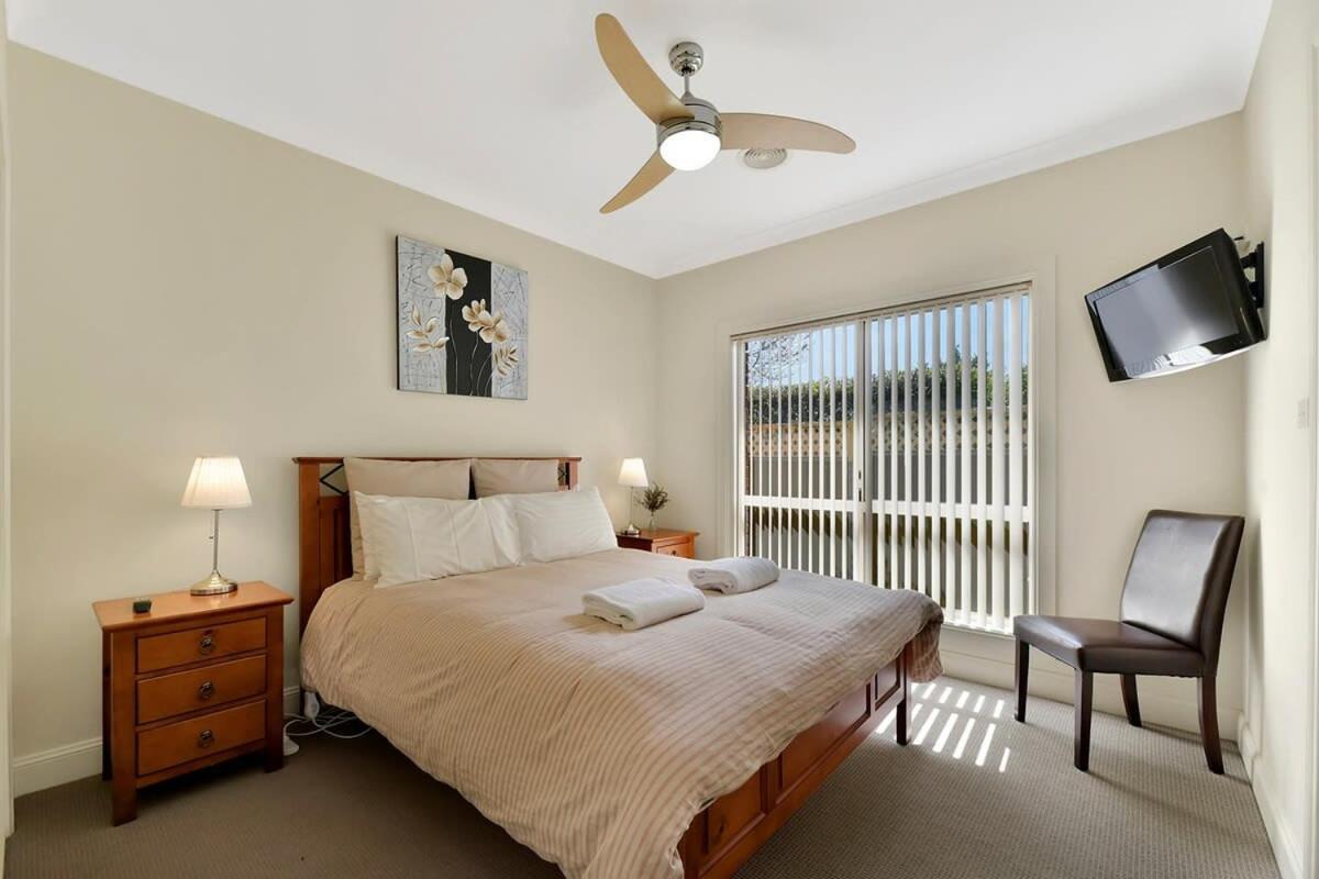 Spacious 2 Bed, 2 Bath Villa, Cbd Location * Orange